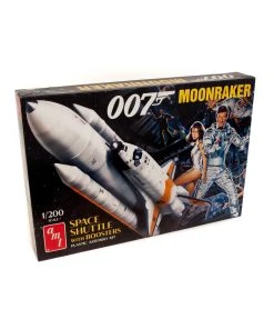 AMT 1/200 Moonraker Shuttle W/Boosters James Bond