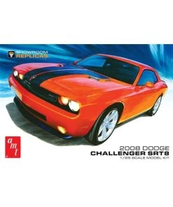 AMT 1075 - 1/25 2008 Dodge Challenger SRT8