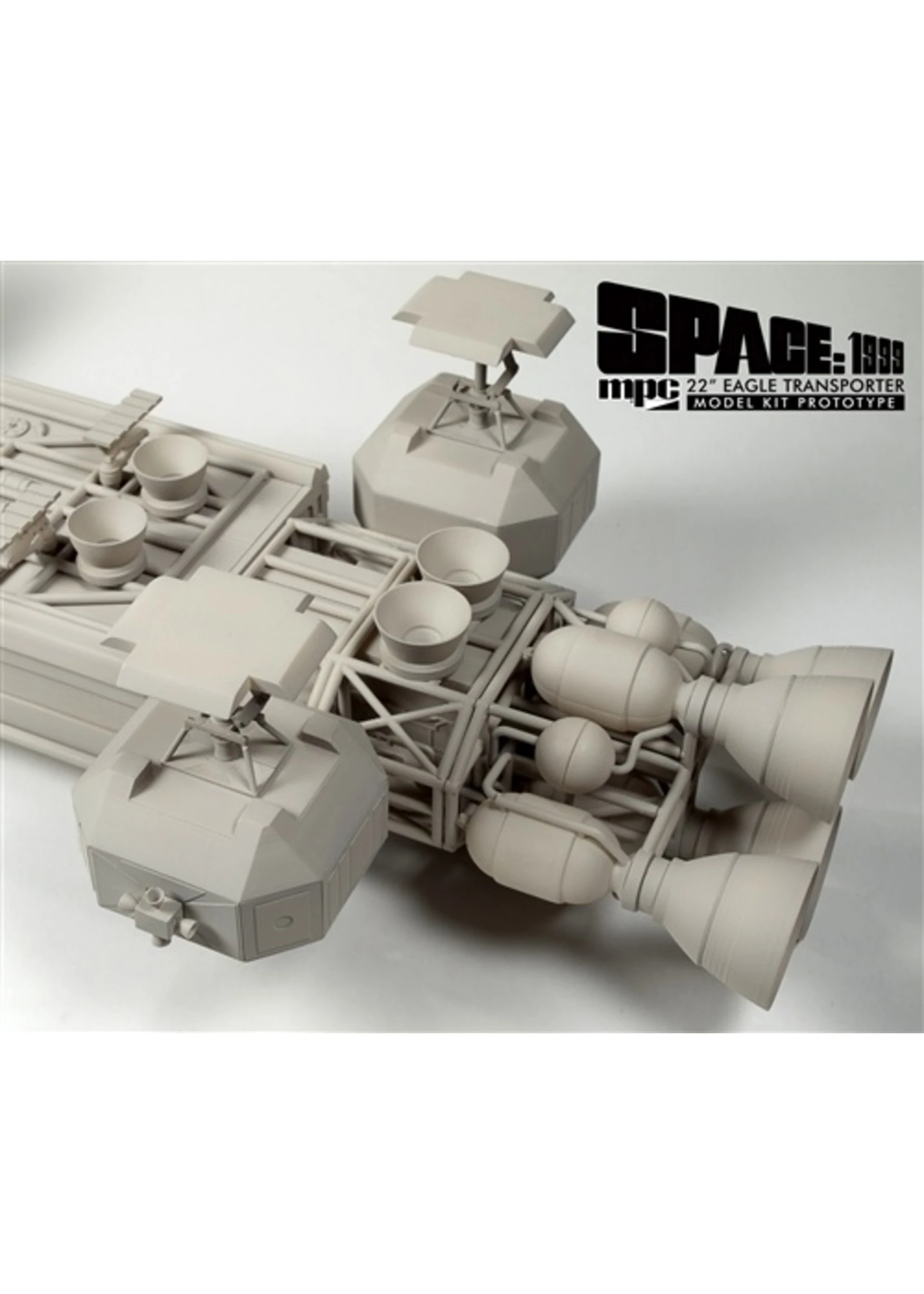 MPC 825 - 1/48 Space: 1999 Eagle Transporter - Image 6