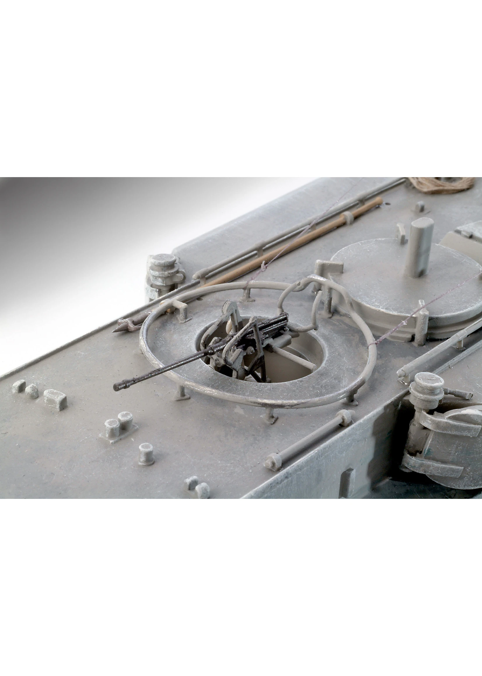 Revell Of Germany 05162 - 1/72 German Fast Attack Craft S-100 - Image 3