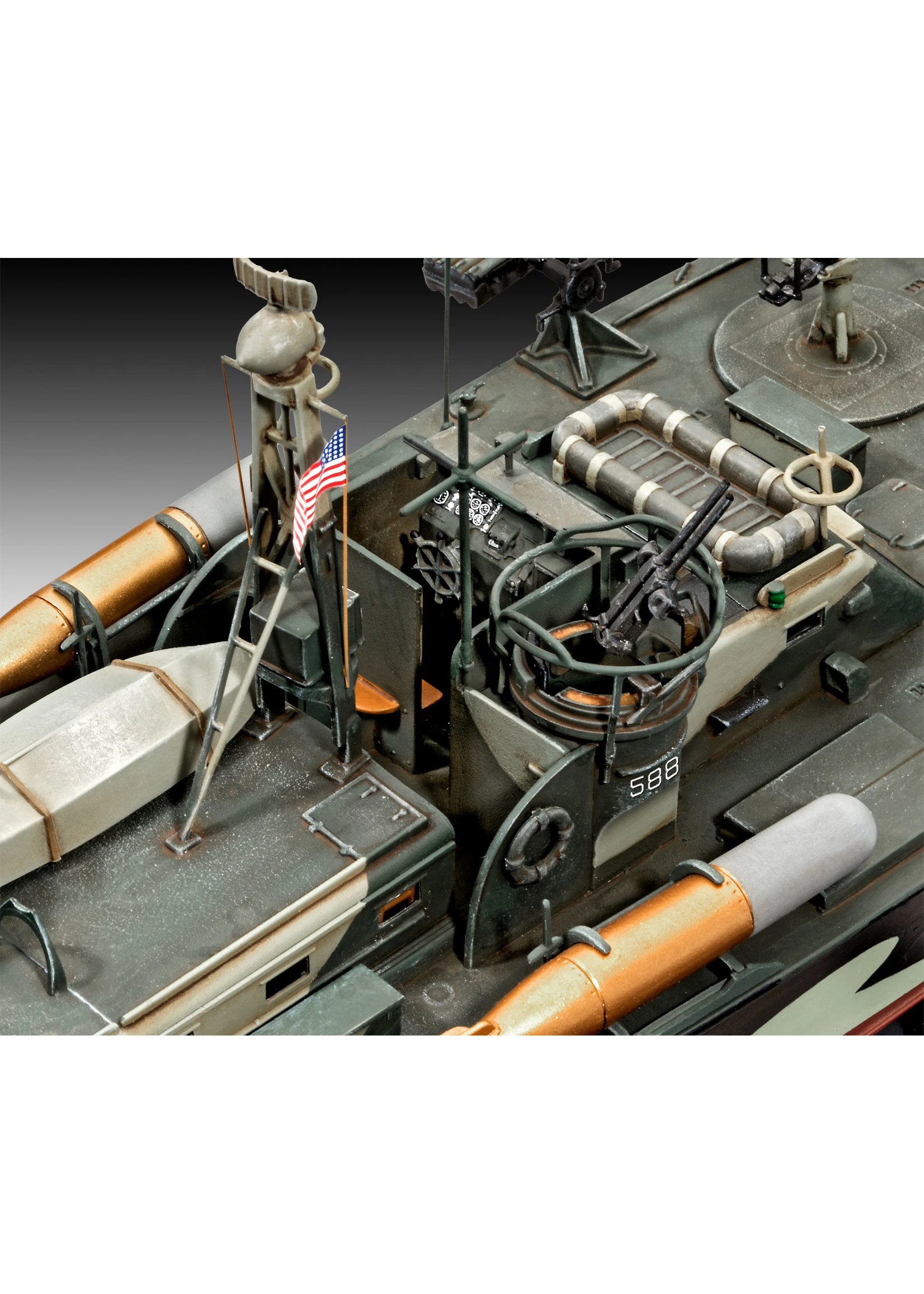 Revell Of Germany 05165 - 1/72 Patrol Torpedo Boat PT-588/PT-57 - Image 4
