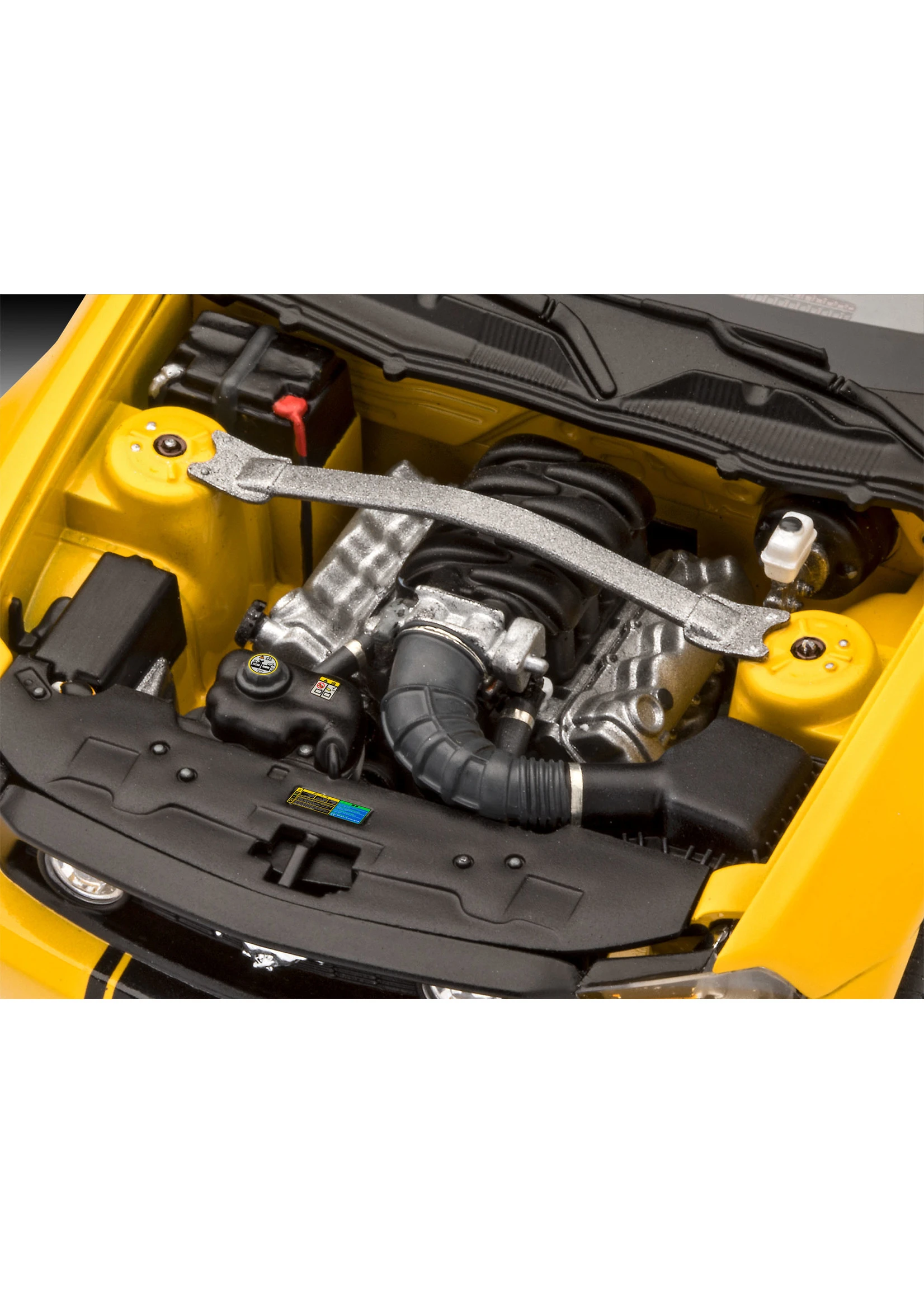 Revell Of Germany 07046 - 1/25 2010 Ford Mustang GT 6 Revell Of Germany 07046 - 1/25 2010 Ford Mustang GT - Image 4
