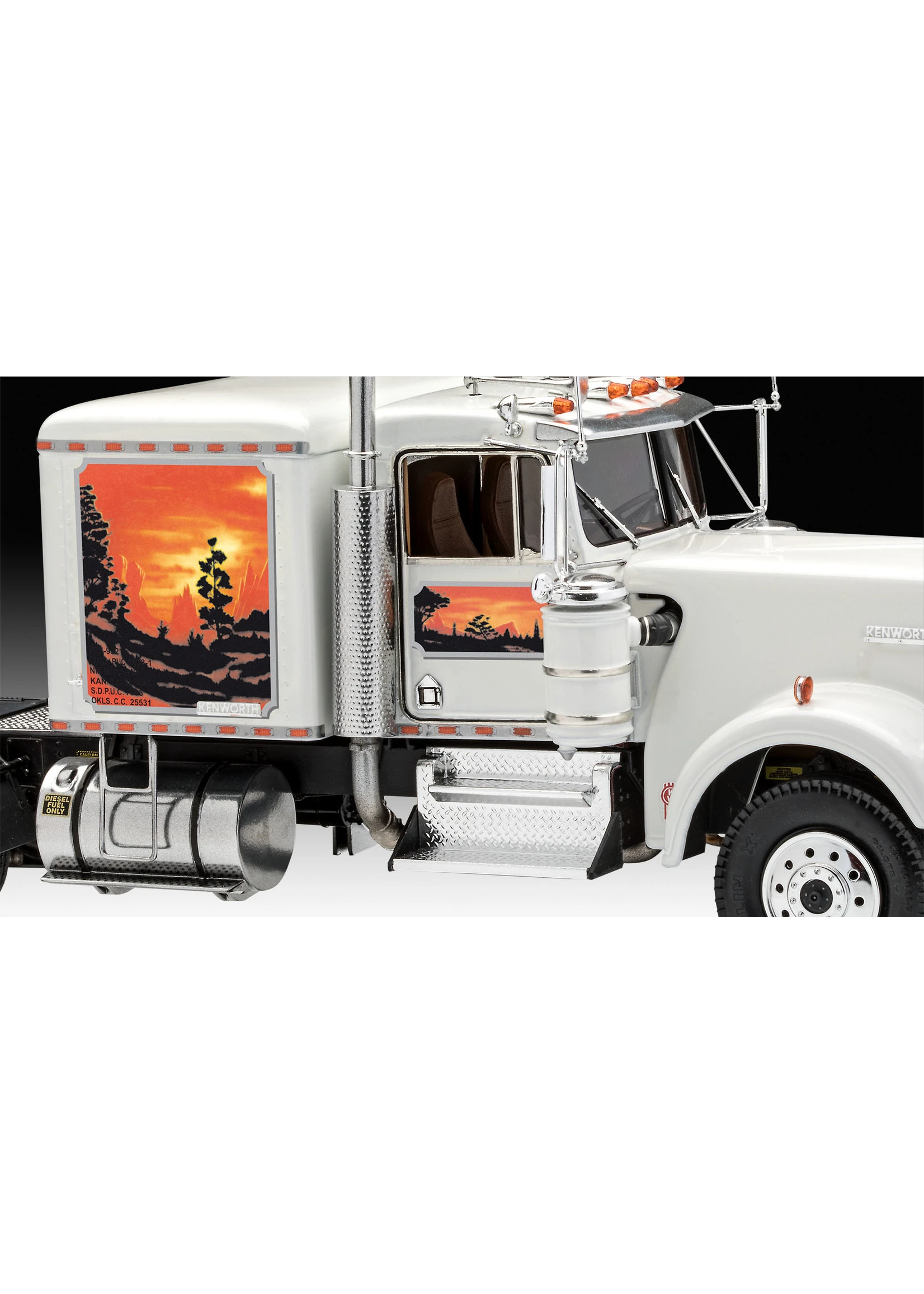 Revell Of Germany 07659 - 1/25 Kenworth W-900 - Image 2