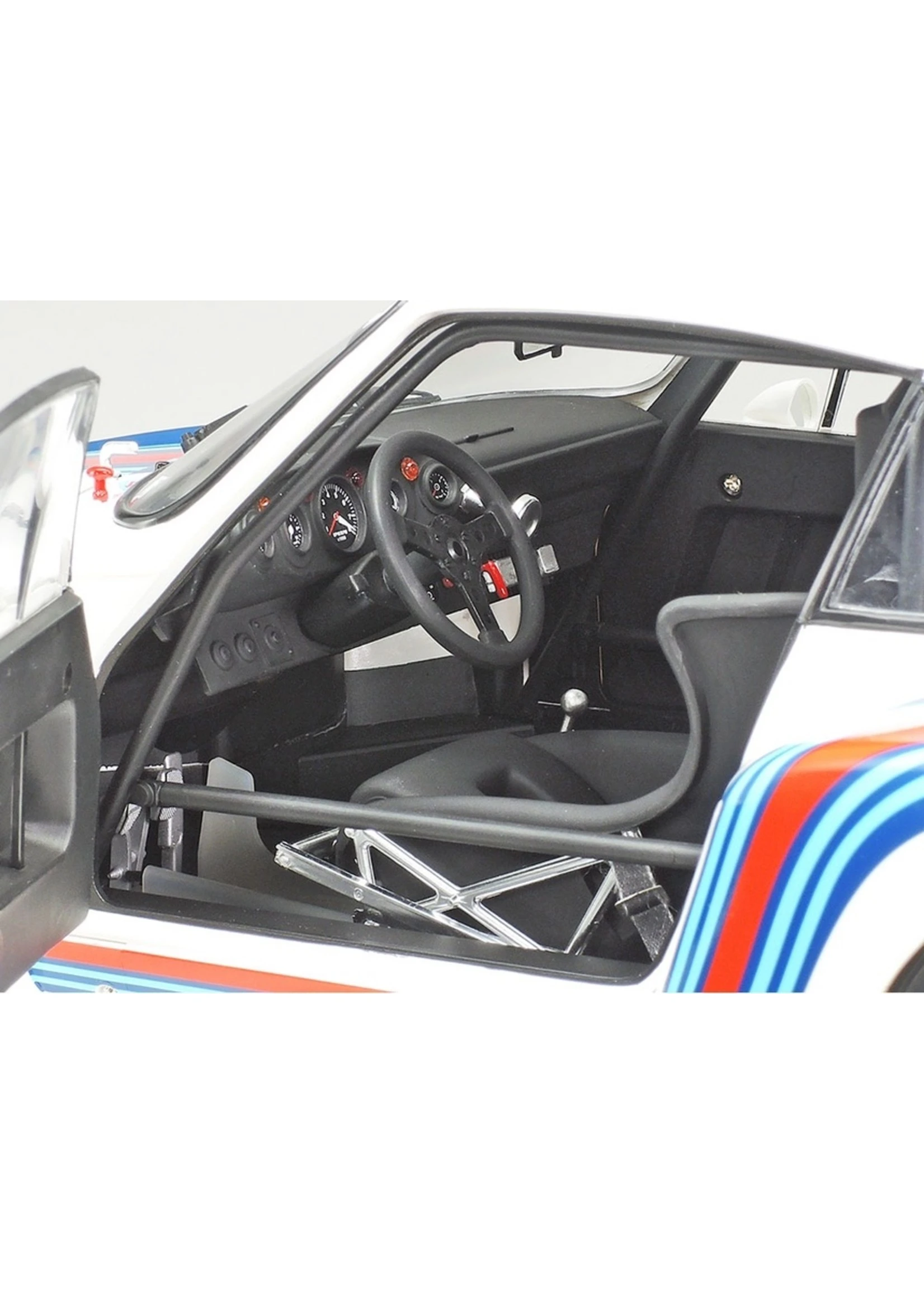 Tamiya 1/12 Porsche 935 Martini 6 Tamiya 1/12 Porsche 935 Martini - Image 4