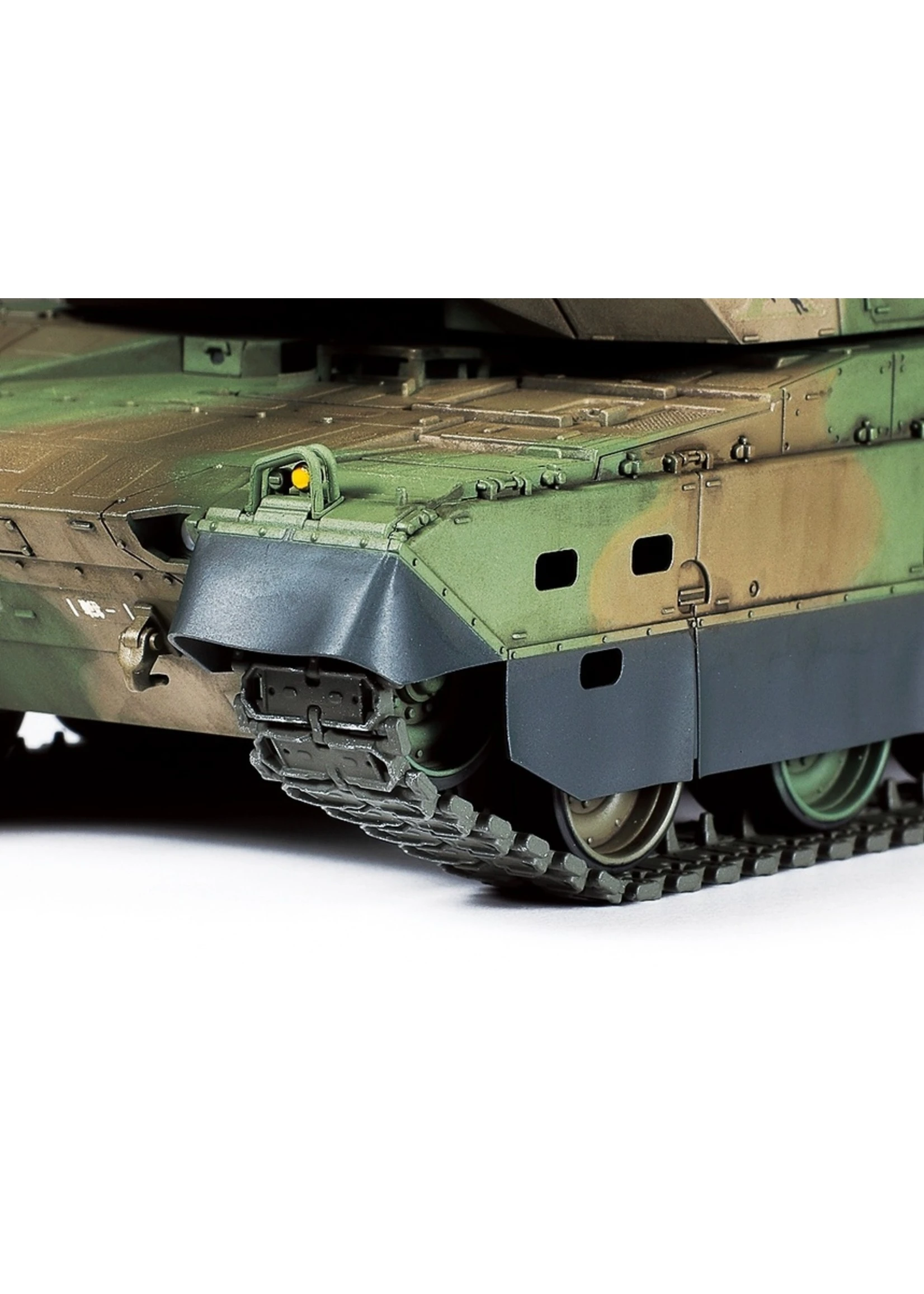 Tamiya 32588 - 1/48 JGSDF Type 10 Tank 6 Tamiya 32588 - 1/48 JGSDF Type 10 Tank - Image 4