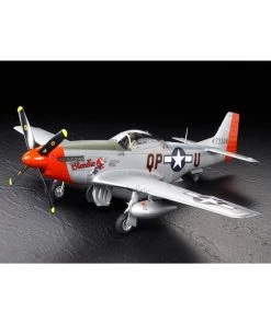 Alternative view of Tamiya 60322 - 1/32 North American P-51D Mustang
