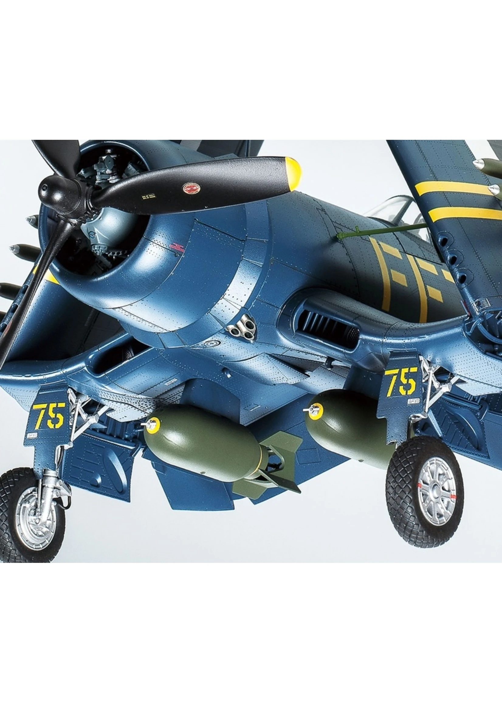 Tamiya 60327 - 1/32 Vought F4U-1D Corsair 9 Tamiya 60327 - 1/32 Vought F4U-1D Corsair - Image 7