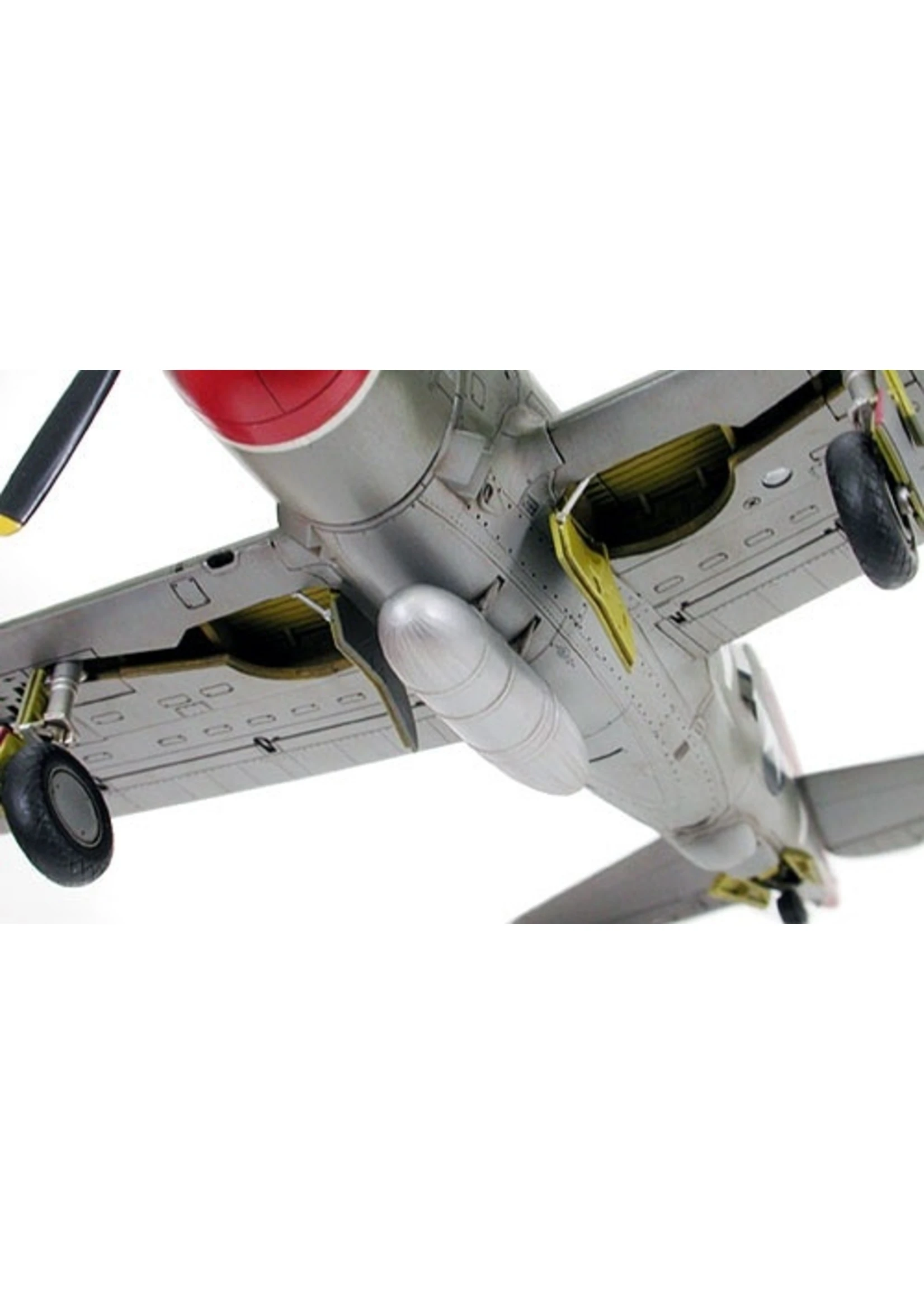 Tamiya 60769 - 1/72 P-47D Thunderbolt Razor Back 4 Tamiya 60769 - 1/72 P-47D Thunderbolt Razor Back - Image 2