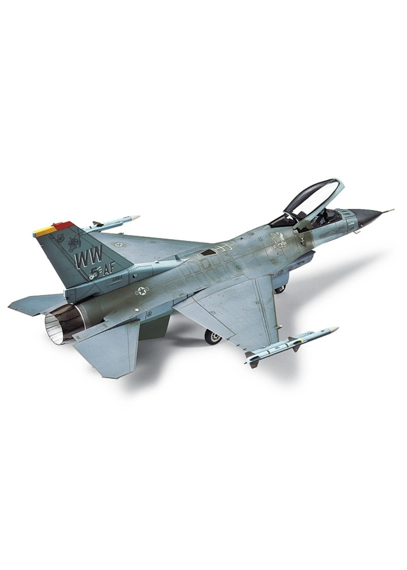 Tamiya 60786 - 1/72 Lockheed Martin F-16 Fighting Falcon 5 Tamiya 60786 - 1/72 Lockheed Martin F-16 Fighting Falcon - Image 3