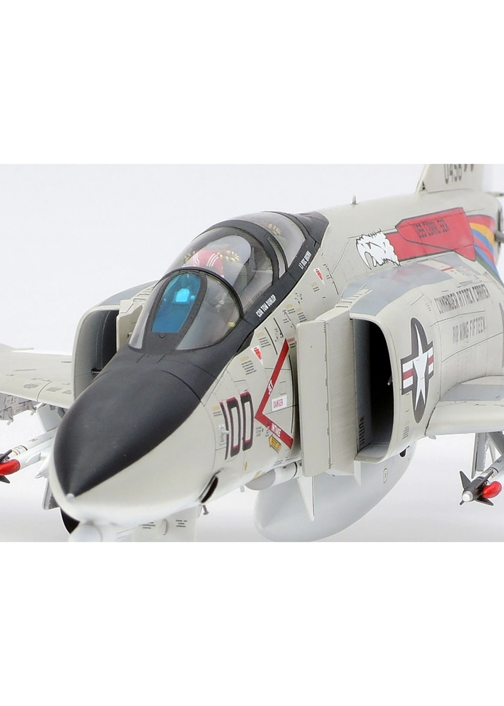 Tamiya 61121 - 1/48 McDonnell Douglas F-4B Phantom II 6 Tamiya 61121 - 1/48 McDonnell Douglas F-4B Phantom II - Image 4