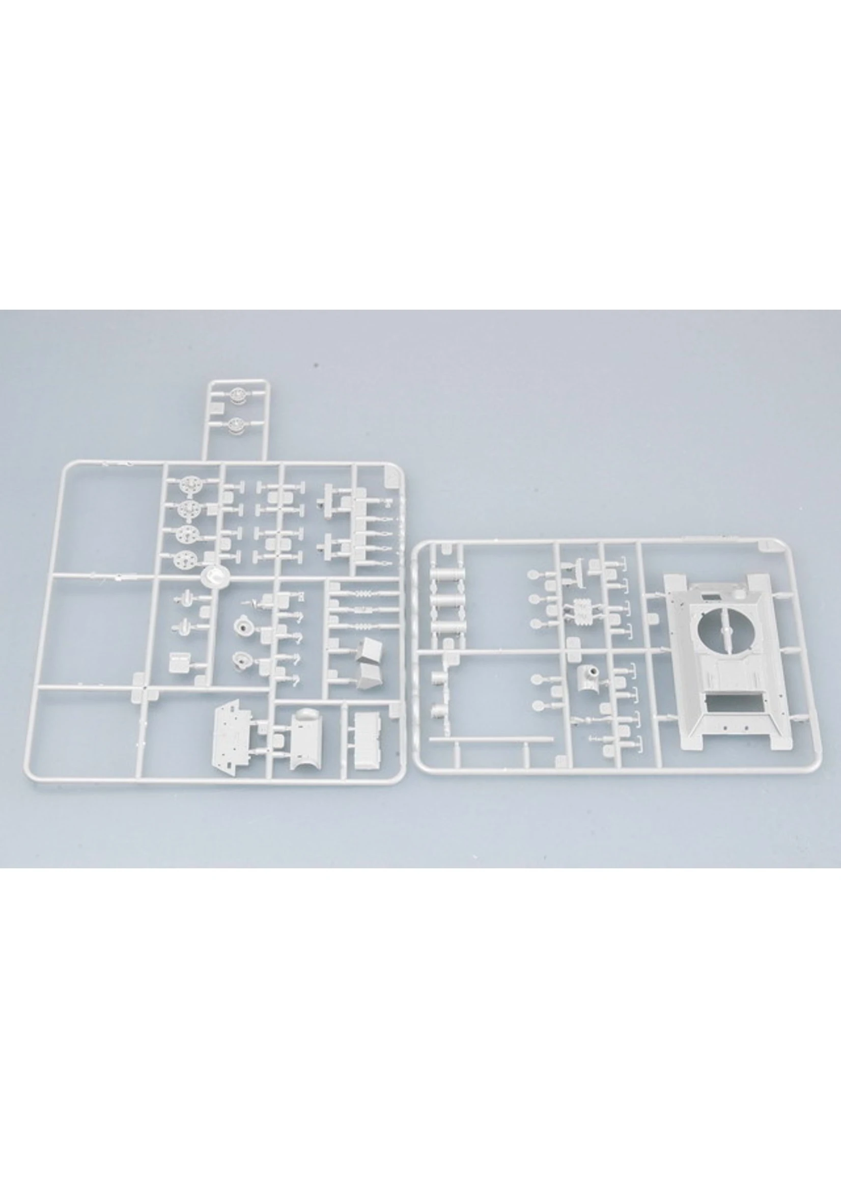 Trumpeter 7207 - 1/72 Soviet T-34/85 MOD.1944 6 Trumpeter 7207 - 1/72 Soviet T-34/85 MOD.1944 - Image 4