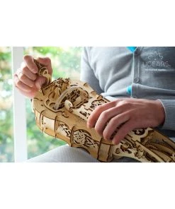 UGEARS Hurdy-Gurdy 7 UGEARS Hurdy-Gurdy -Fascinations Metal Earth-shop ugears hurdy gurdy 2