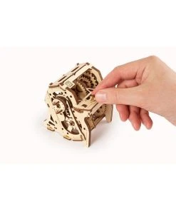 UGEARS STEM-lab Gearbox 19 UGEARS STEM-lab Gearbox -Fascinations Metal Earth-shop ugears stem lab gearbox 6